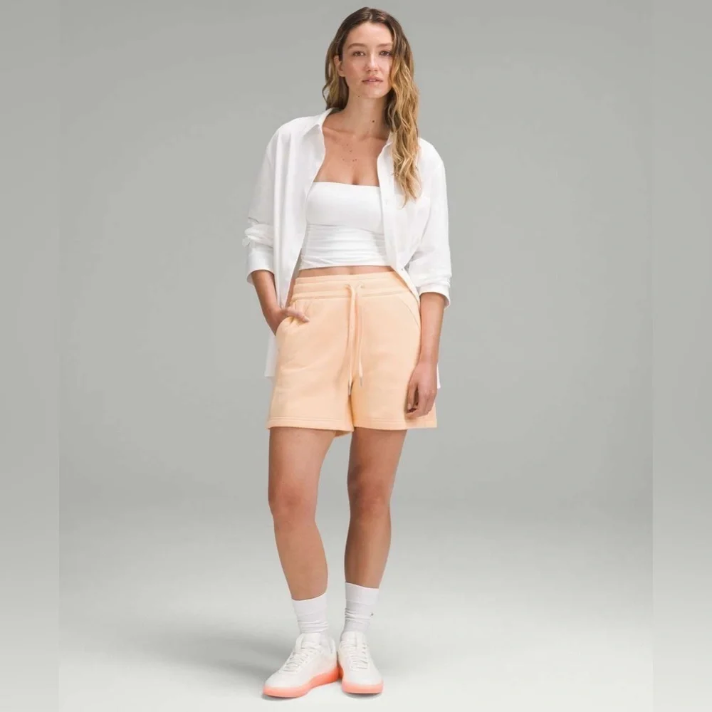 🆕 Lululemon Scuba High-Rise Short 5